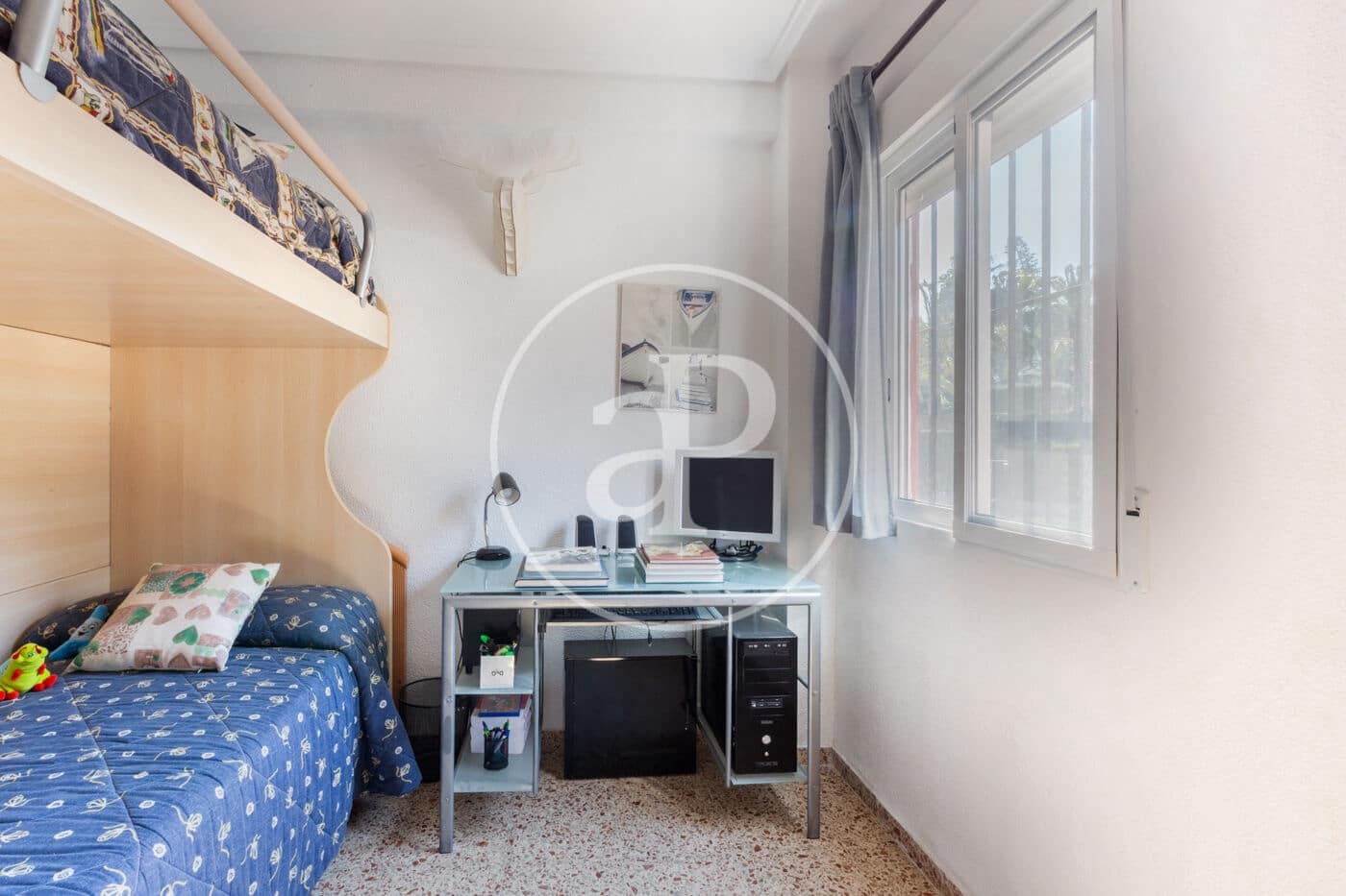 7 bedroom Villa for sale in Chiva with pool - € 350,000 (Ref: 9630363)