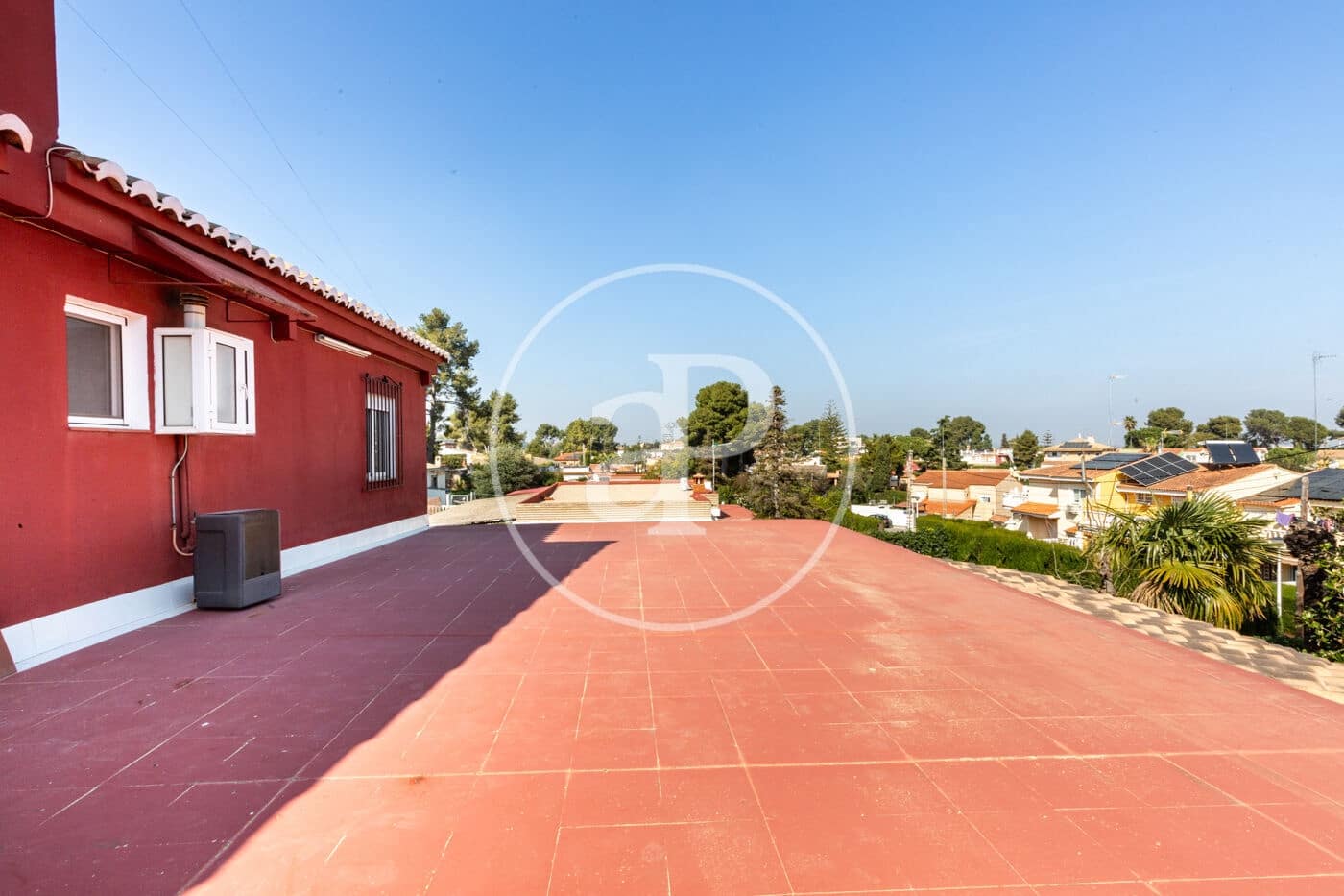 7 bedroom Villa for sale in Chiva with pool - € 350,000 (Ref: 9630363)