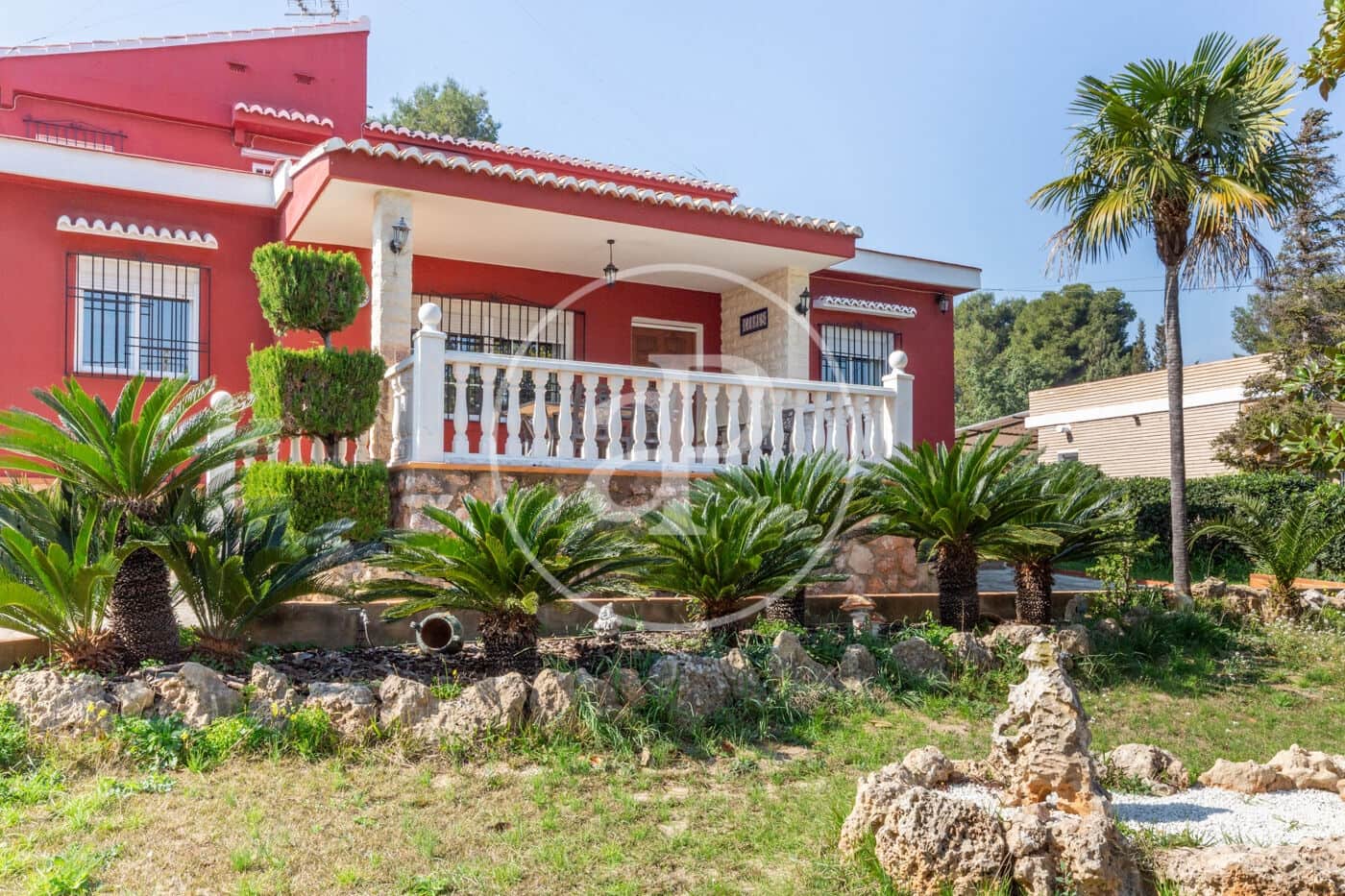 7 bedroom Villa for sale in Chiva with pool - € 350,000 (Ref: 9630363)