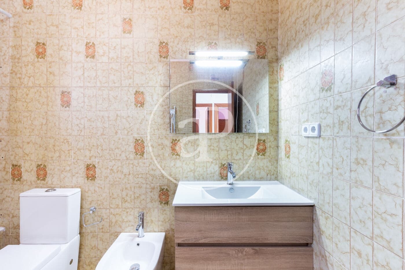 7 bedroom Villa for sale in Chiva with pool - € 350,000 (Ref: 9630363)