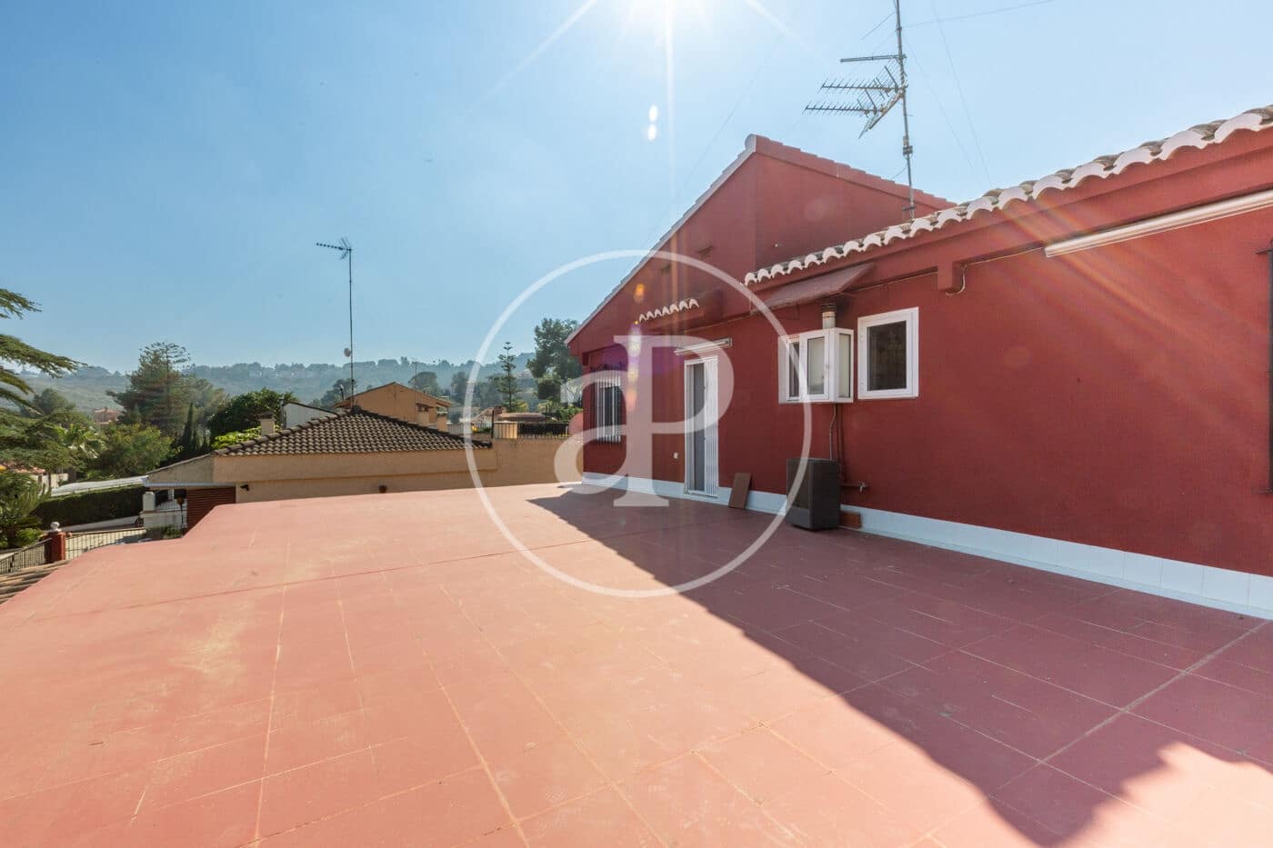 7 bedroom Villa for sale in Chiva with pool - € 350,000 (Ref: 9630363)