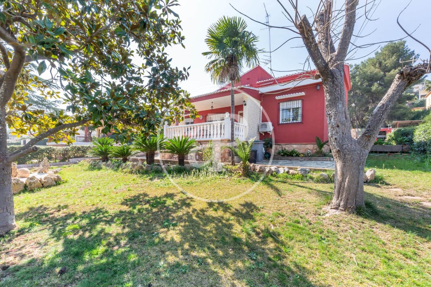 7 bedroom Villa for sale in Chiva with pool - € 350,000 (Ref: 9630363)