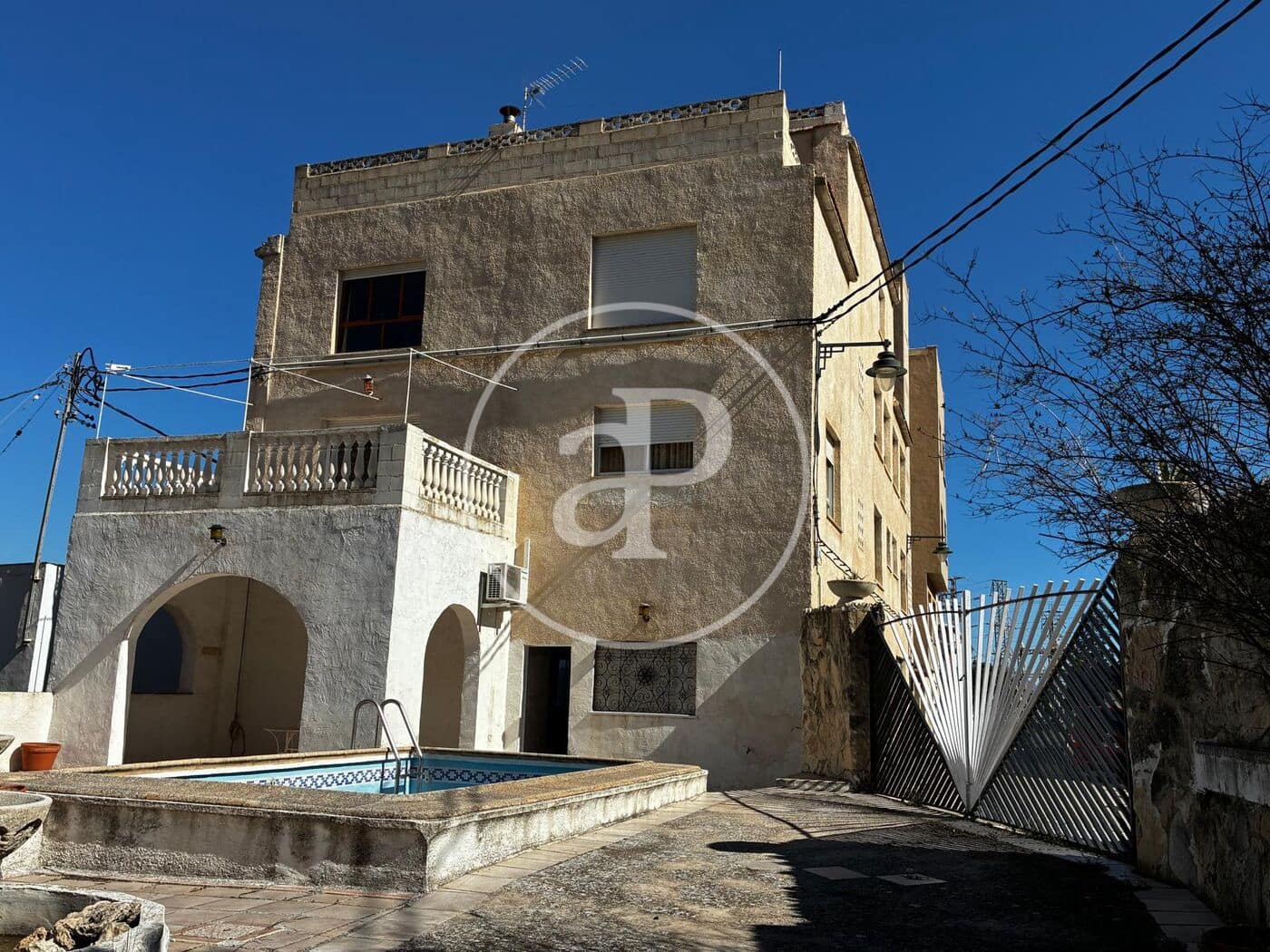 Chalet de 10 habitaciones en Alcoy / Alcoi en venta con piscina - 355.000 € (Ref: 9634595)