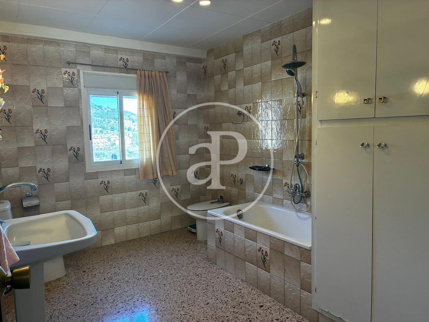 Chalet de 10 habitaciones en Alcoy / Alcoi en venta con piscina - 355.000 € (Ref: 9634595)