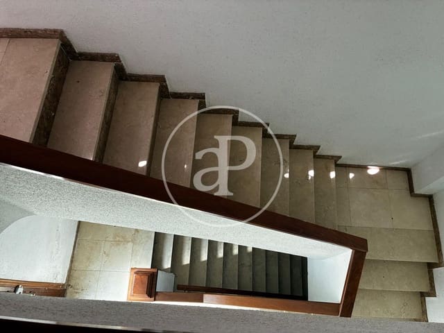 Chalet de 10 habitaciones en Alcoy / Alcoi en venta con piscina - 355.000 € (Ref: 9634595)