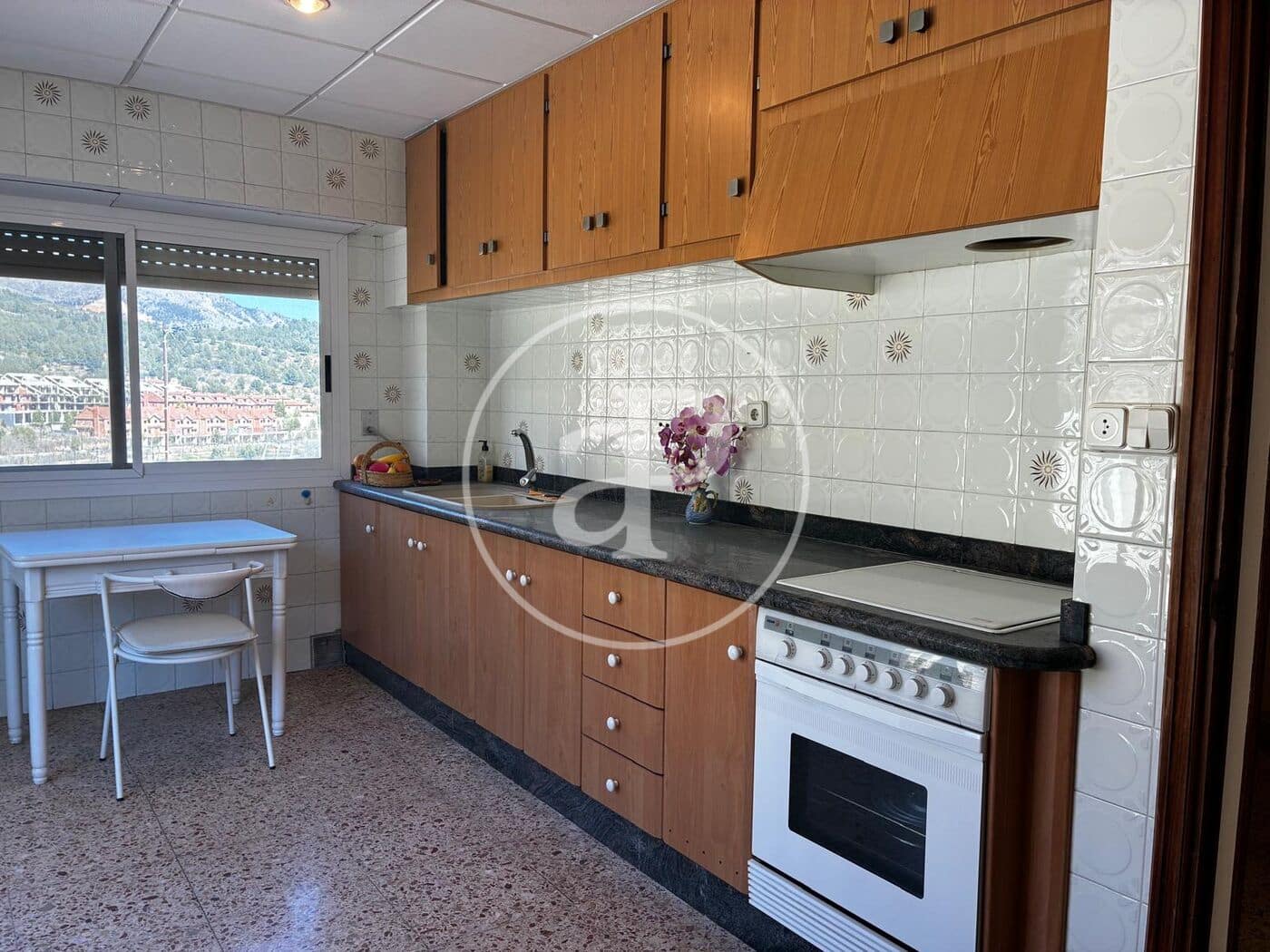 Chalet de 10 habitaciones en Alcoy / Alcoi en venta con piscina - 355.000 € (Ref: 9634595)