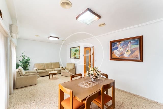 Chalet de 10 habitaciones en Alcoy / Alcoi en venta con piscina - 355.000 € (Ref: 9634595)