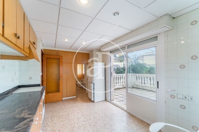 Chalet de 10 habitaciones en Alcoy / Alcoi en venta con piscina - 355.000 € (Ref: 9634595)