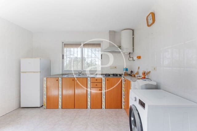 4 quarto Moradia para venda em Chiva com piscina - 275 000 € (Ref: 9634596)