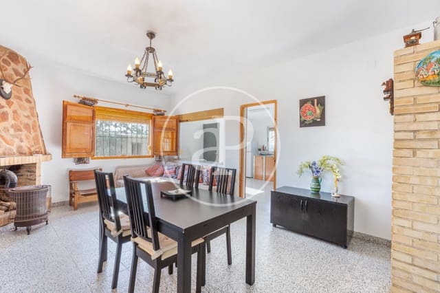 4 quarto Moradia para venda em Chiva com piscina - 275 000 € (Ref: 9634596)