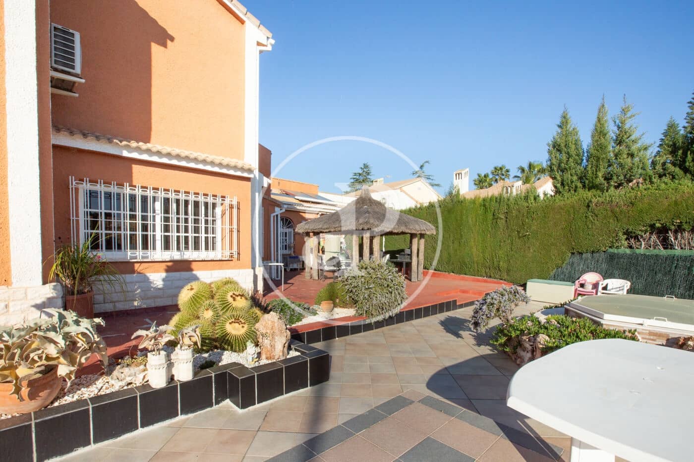 4 soveværelse Villa til salg i San Antonio de Benageber med swimmingpool - € 630.000 (Ref: 9634597)