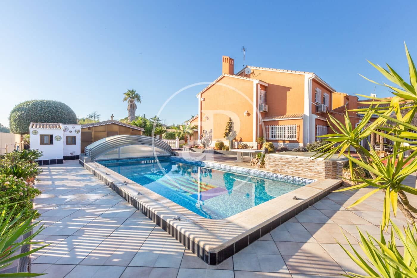 4 soveværelse Villa til salg i San Antonio de Benageber med swimmingpool - € 630.000 (Ref: 9634597)