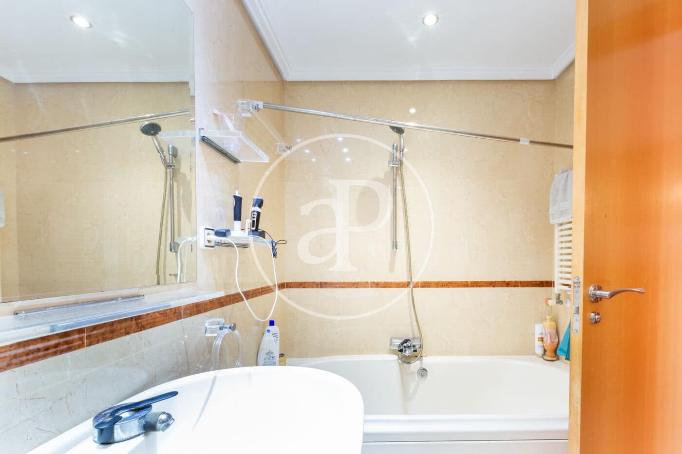 4 soveværelse Villa til salg i San Antonio de Benageber med swimmingpool - € 630.000 (Ref: 9634597)