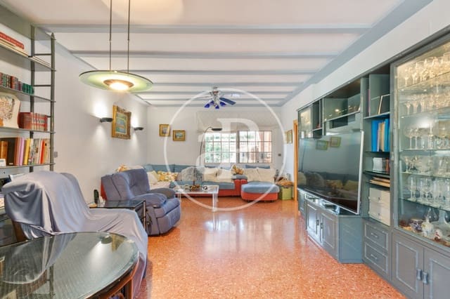 4 soveværelse Villa til salg i San Antonio de Benagéber med swimmingpool - € 630.000 (Ref: 9634597)