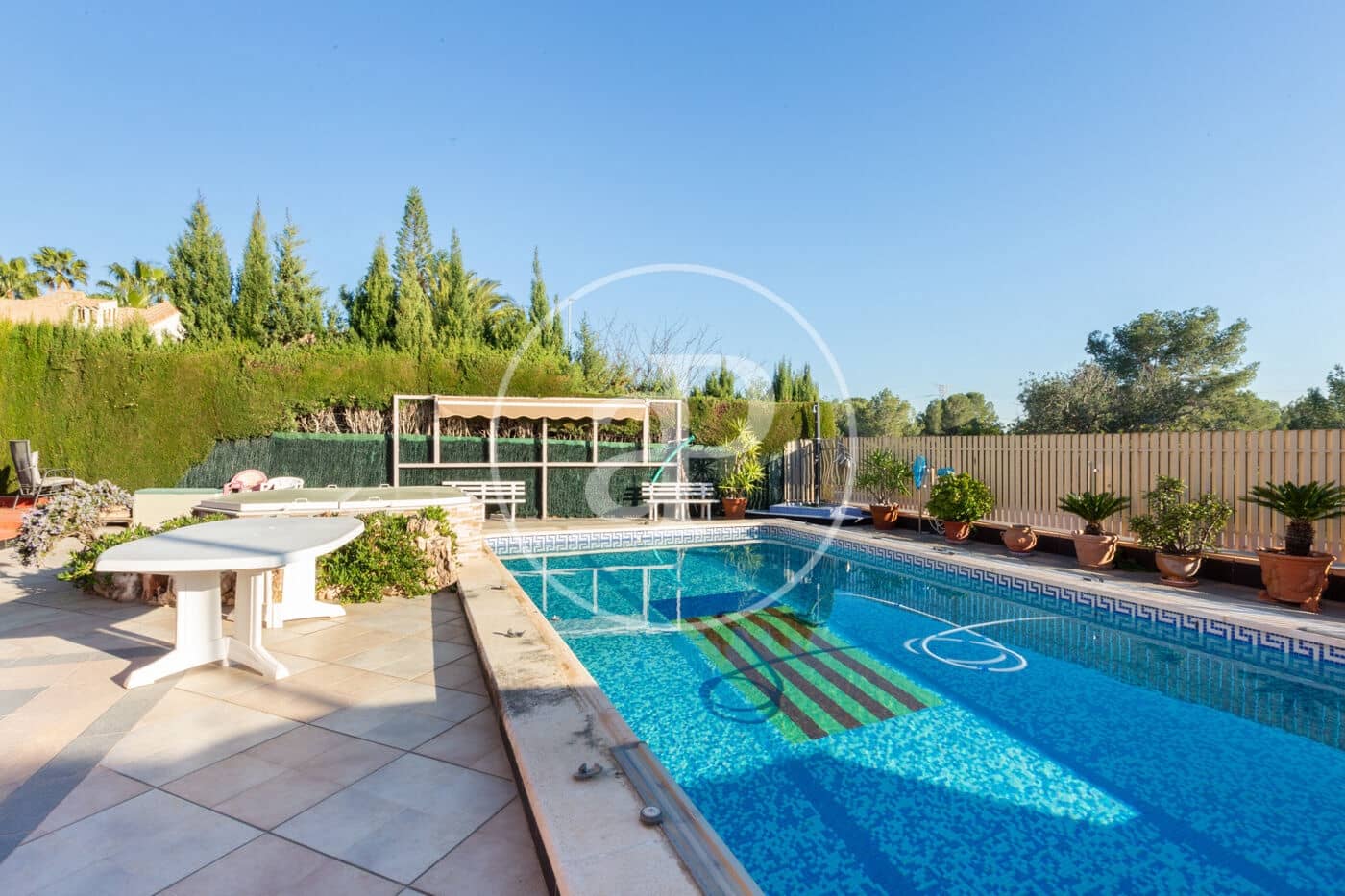 4 soveværelse Villa til salg i San Antonio de Benageber med swimmingpool - € 630.000 (Ref: 9634597)