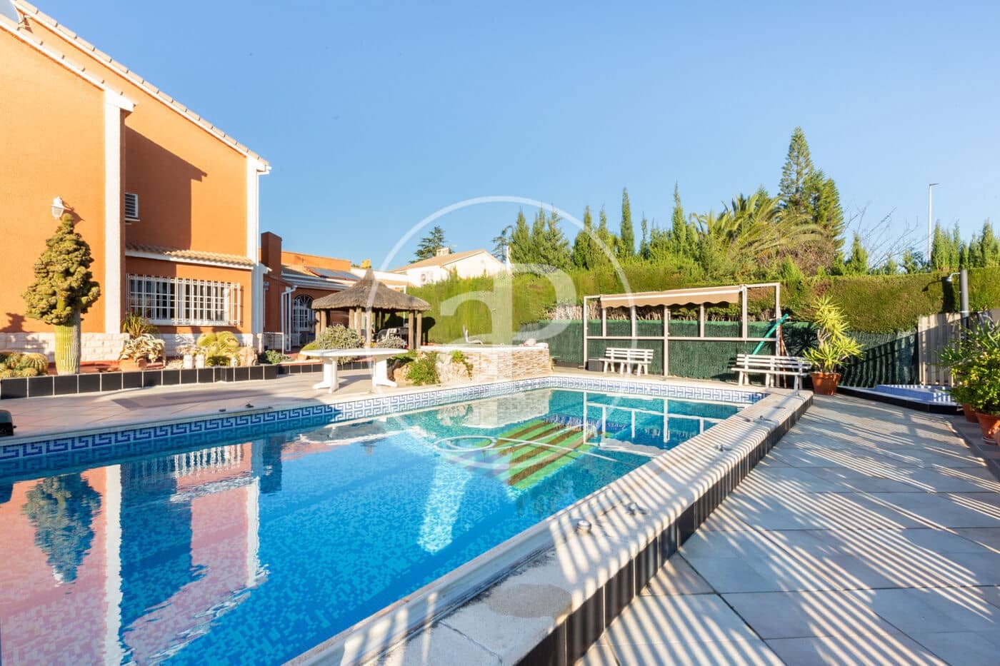 4 soveværelse Villa til salg i San Antonio de Benageber med swimmingpool - € 630.000 (Ref: 9634597)