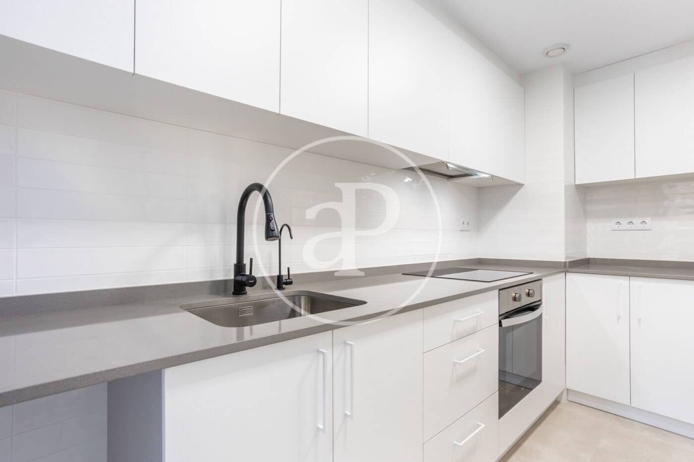 3 bedroom Apartment for rent in Valencia city - € 1,600 (Ref: 9637690)