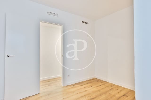 3 bedroom Apartment for rent in En Corts, Valencia city - € 1,600 (Ref: 9637690)