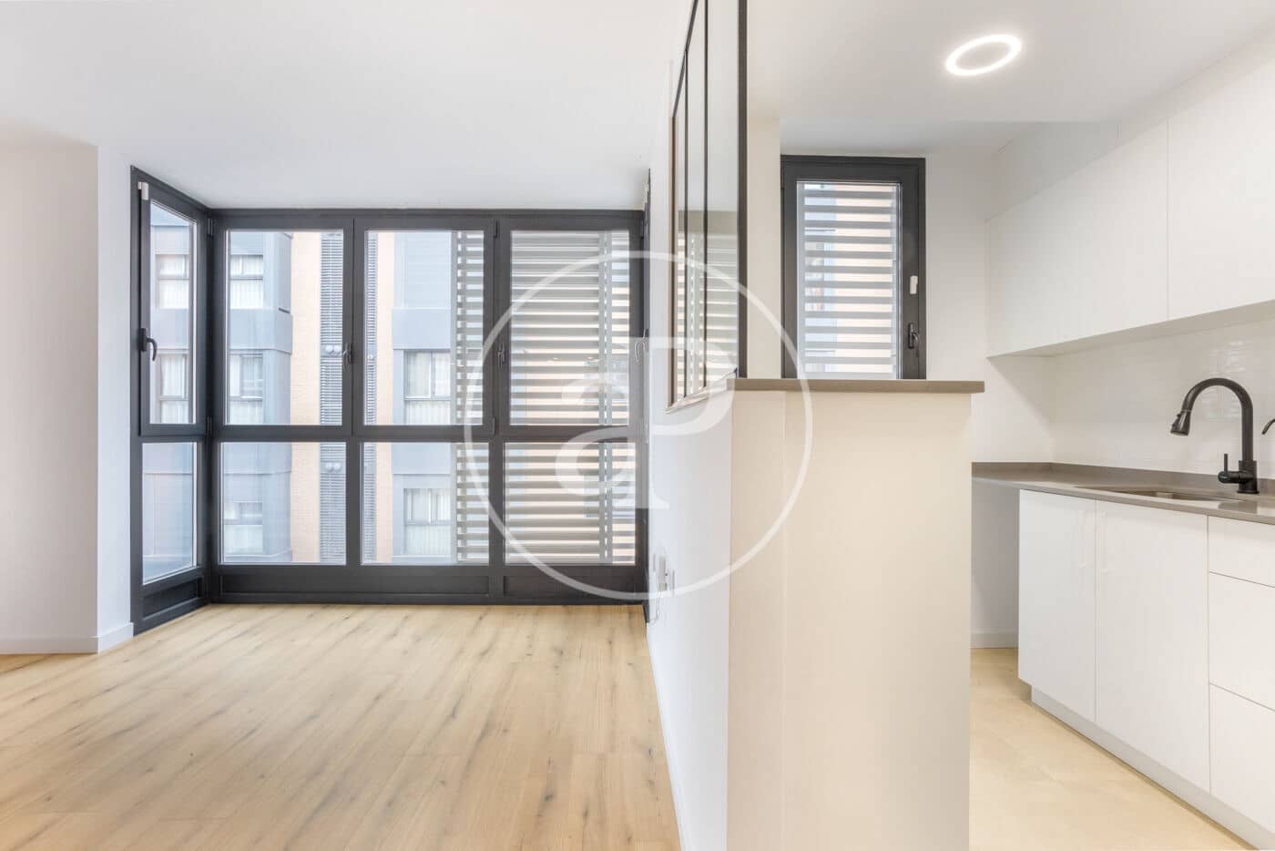 3 bedroom Apartment for rent in Valencia city - € 1,600 (Ref: 9637690)