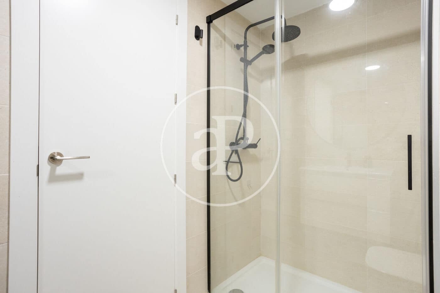 3 bedroom Apartment for rent in Valencia city - € 1,600 (Ref: 9637690)