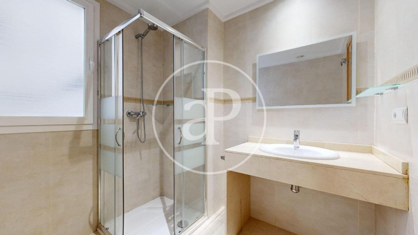 4 makuuhuone Huoneisto myytävänä paikassa Valencia kaupunki - 730 000 € (Ref: 9637691)