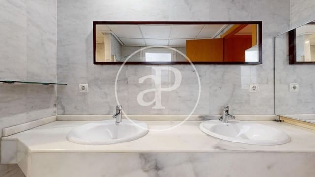 4 bedroom Apartment for sale in Arrancapins, Valencia city - € 730,000 (Ref: 9637691)