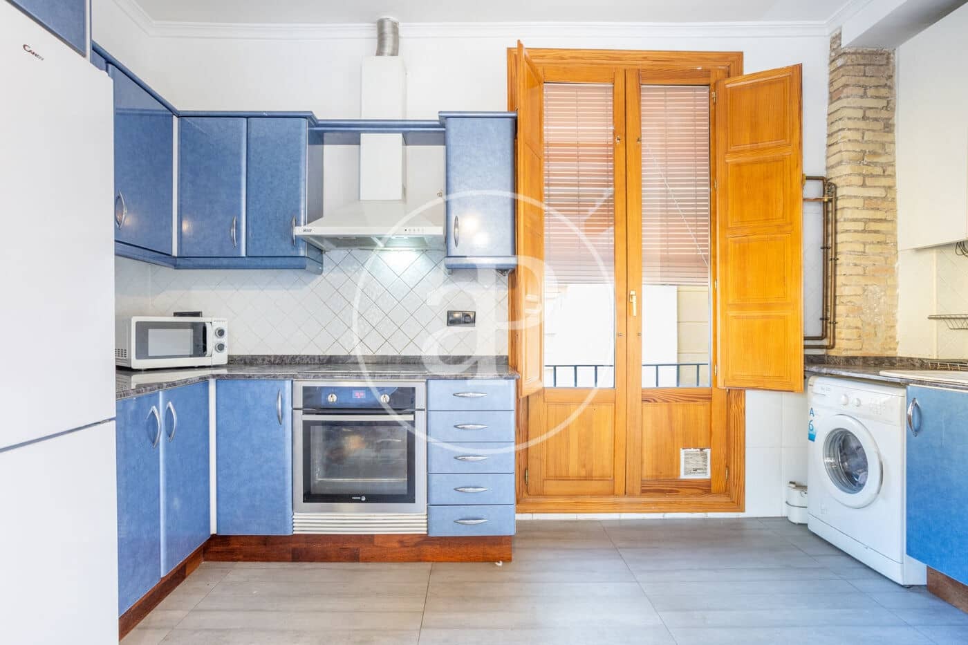 Apartamento de 2 habitaciones en València ciudad en alquiler - 1.500 € (Ref: 9637692)