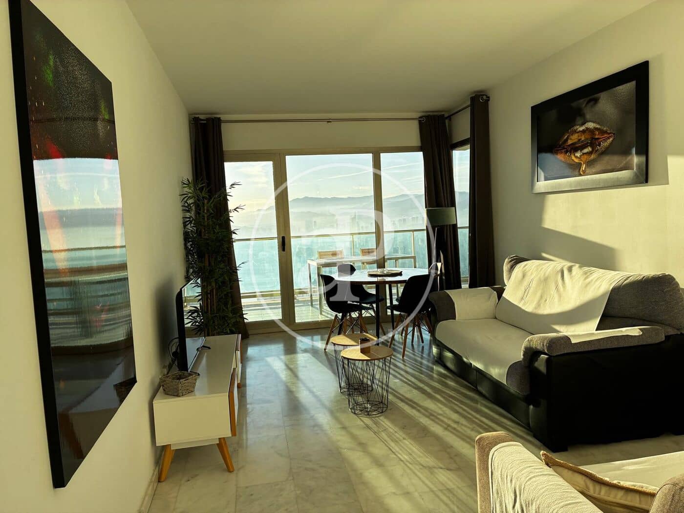 2 bedroom Apartment for sale in Benidorm with pool - € 424,500 (Ref: 9637693)