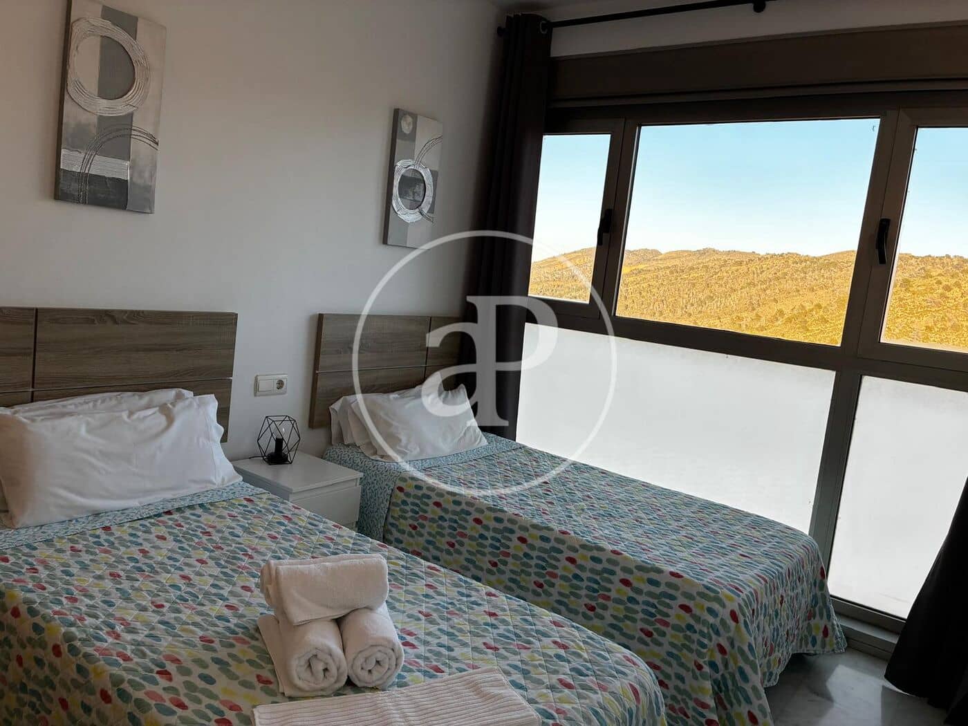 2 bedroom Apartment for sale in Benidorm with pool - € 424,500 (Ref: 9637693)