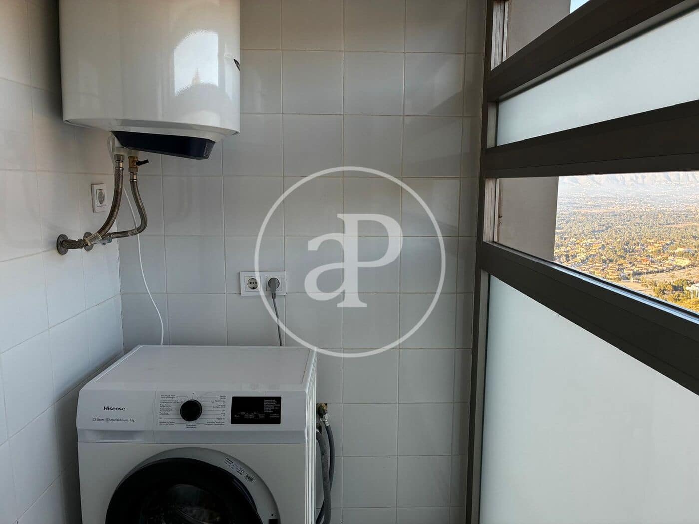 2 bedroom Apartment for sale in Benidorm with pool - € 424,500 (Ref: 9637693)