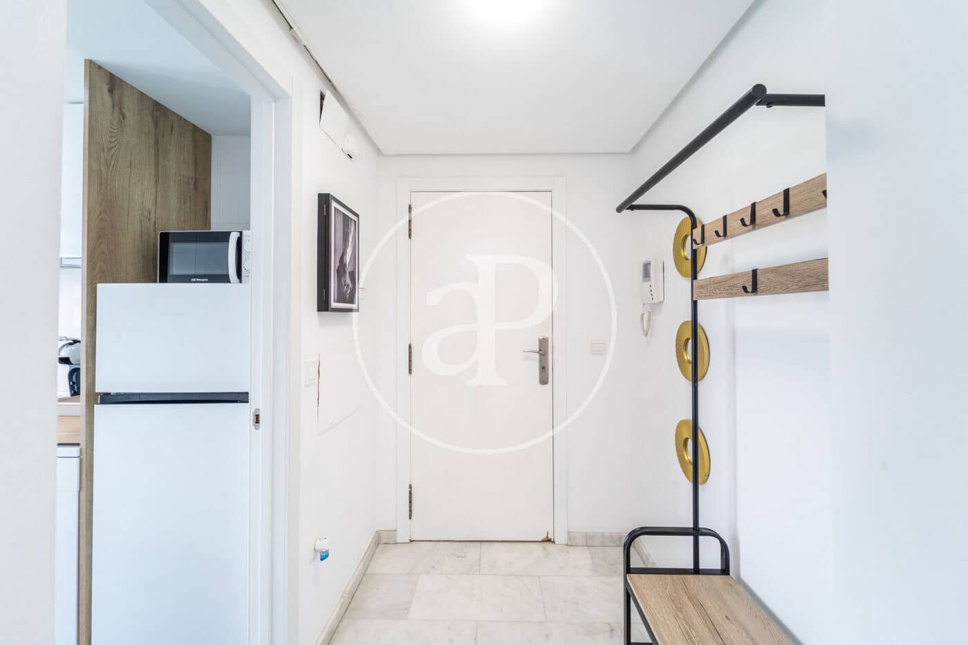 2 bedroom Apartment for sale in Benidorm with pool - € 424,500 (Ref: 9637693)