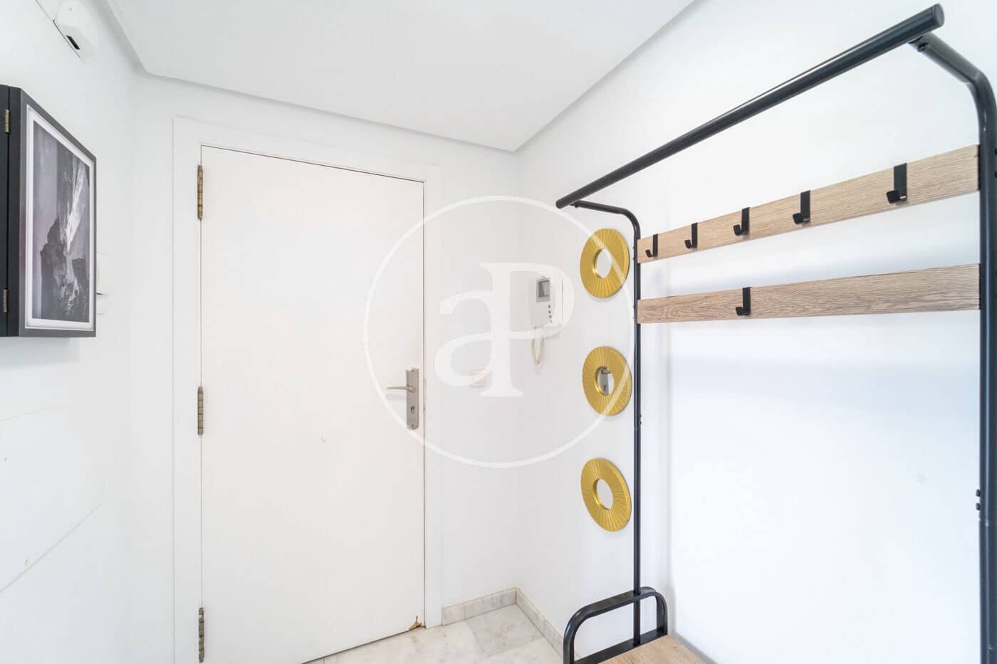 2 bedroom Apartment for sale in Benidorm with pool - € 424,500 (Ref: 9637693)