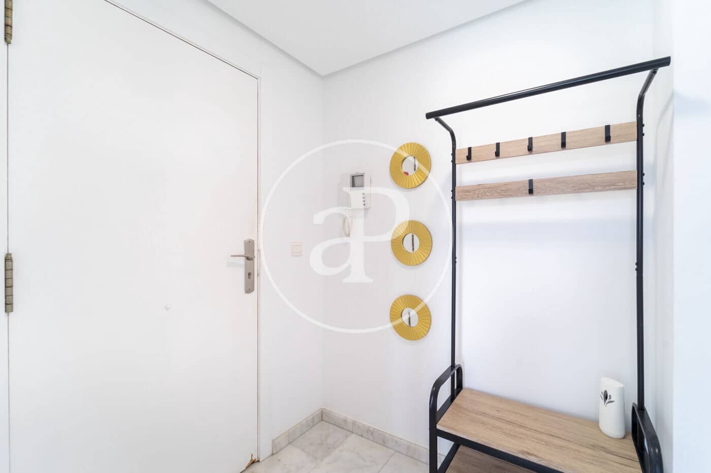 2 bedroom Apartment for sale in Benidorm with pool - € 424,500 (Ref: 9637693)