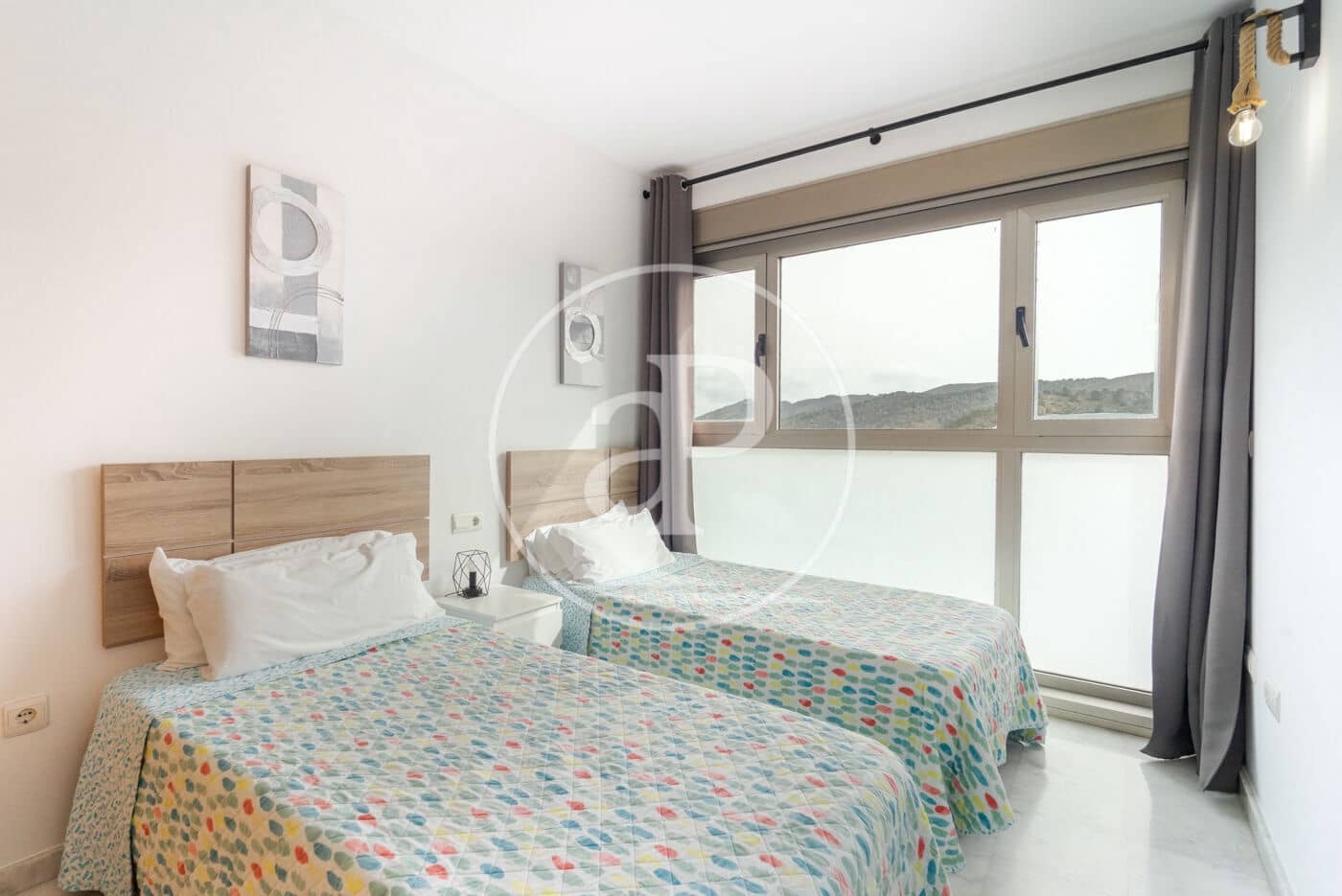 2 bedroom Apartment for sale in Benidorm with pool - € 424,500 (Ref: 9637693)