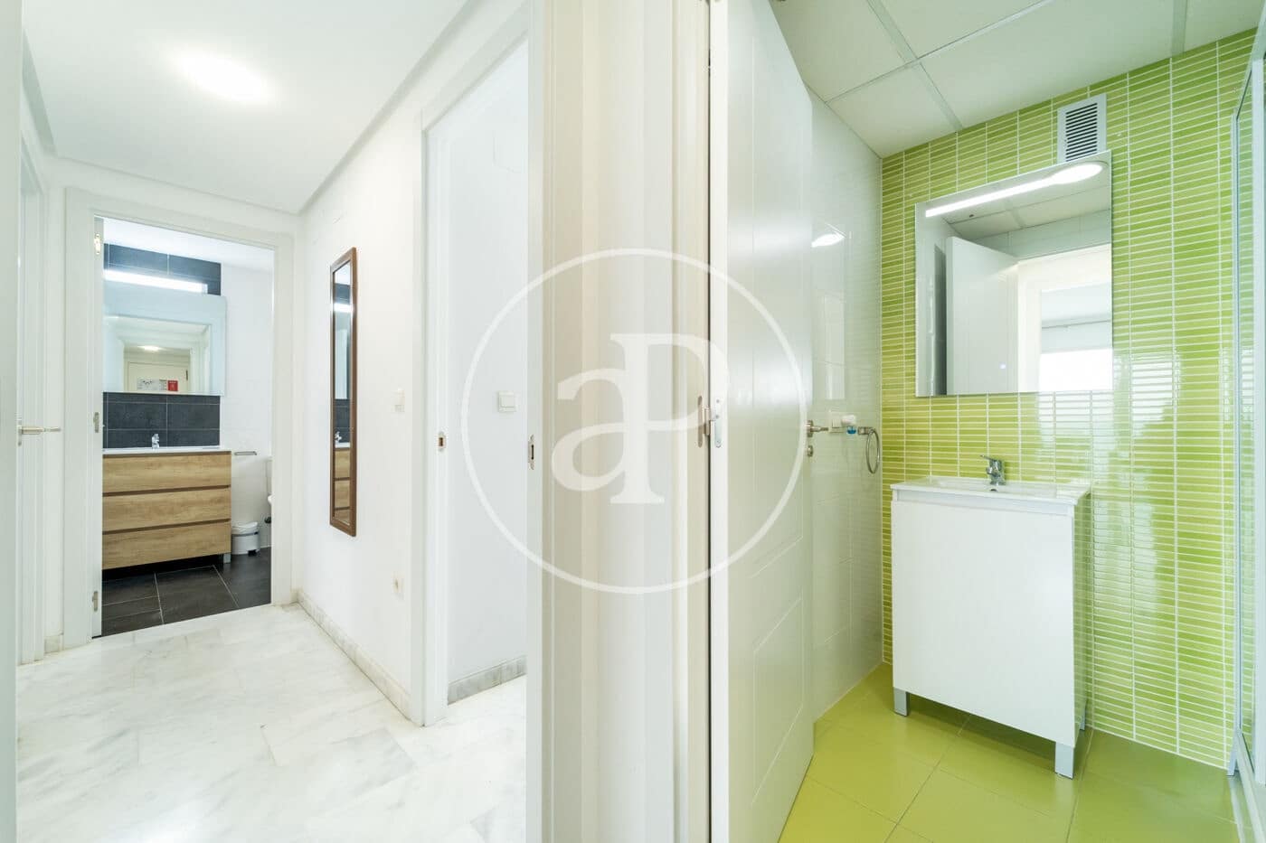 2 bedroom Apartment for sale in Benidorm with pool - € 424,500 (Ref: 9637693)