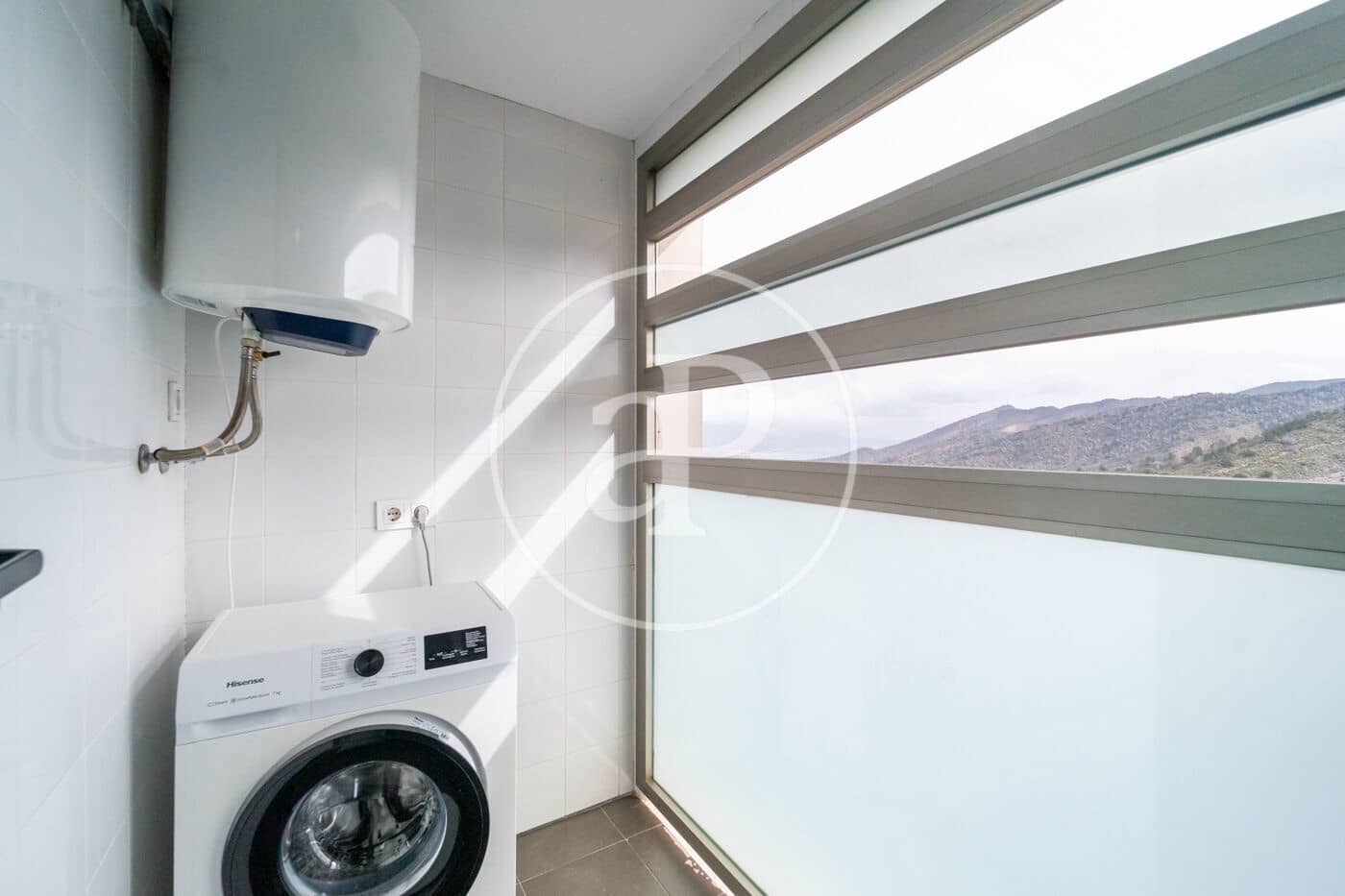 2 bedroom Apartment for sale in Benidorm with pool - € 424,500 (Ref: 9637693)