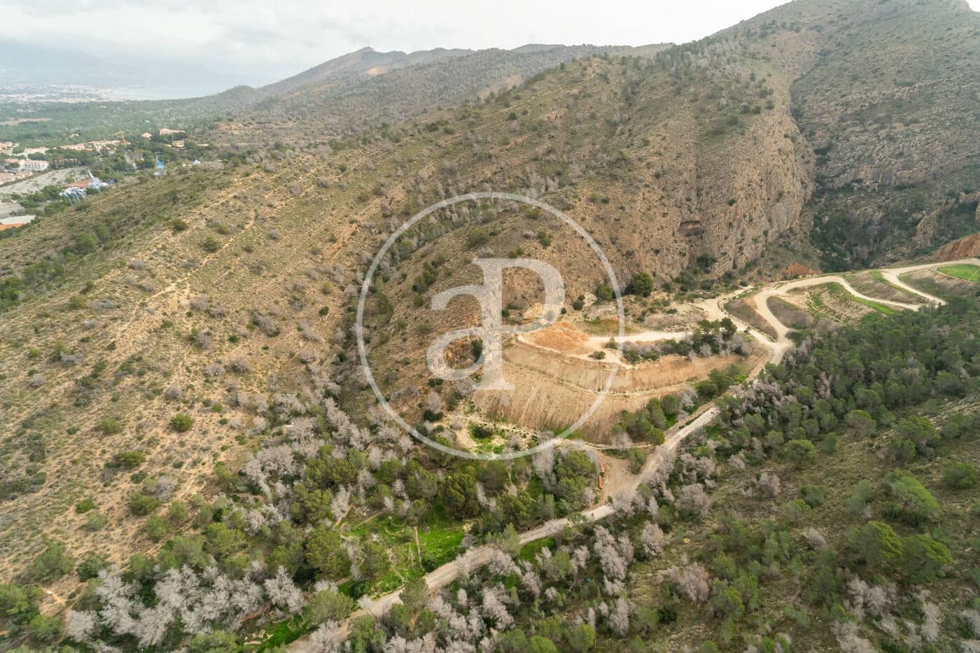 2 bedroom Apartment for sale in Benidorm with pool - € 424,500 (Ref: 9637693)