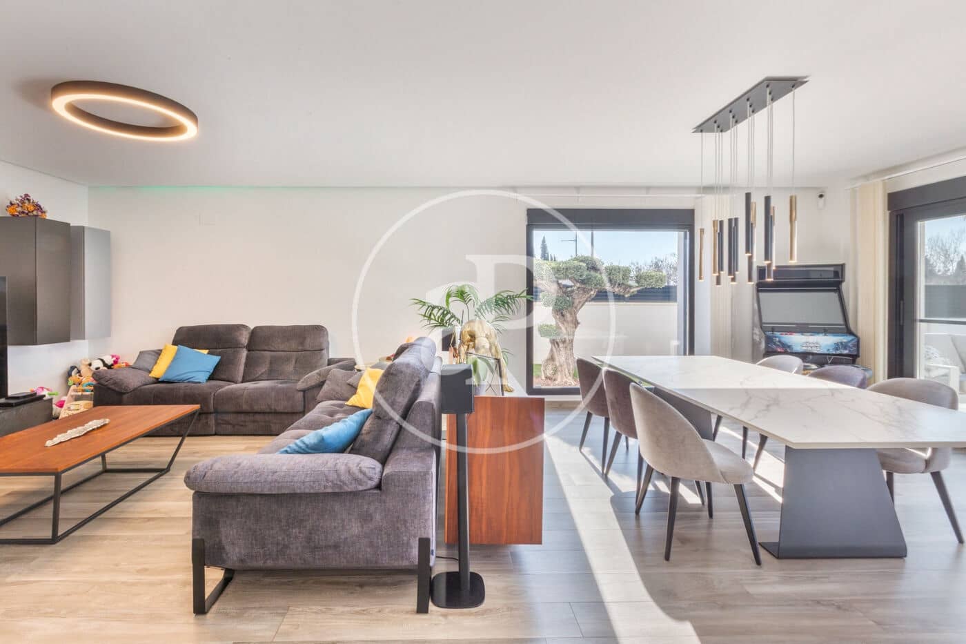 4 slaapkamer Villa te koop in San Antonio de Benageber met zwembad - € 1.499.000 (Ref: 9637694)