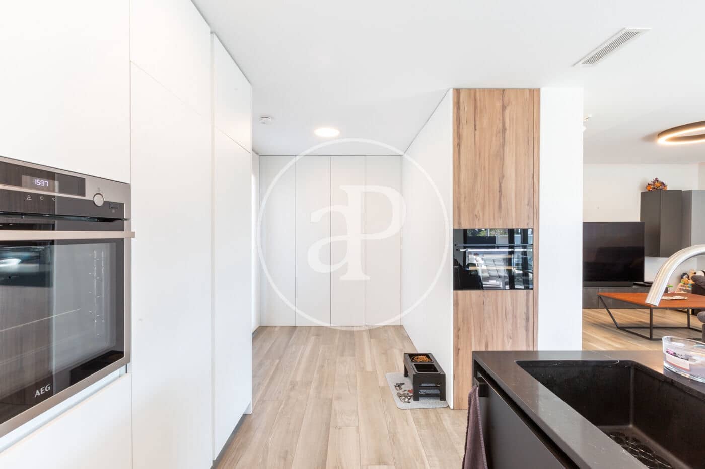 4 slaapkamer Villa te koop in San Antonio de Benageber met zwembad - € 1.499.000 (Ref: 9637694)