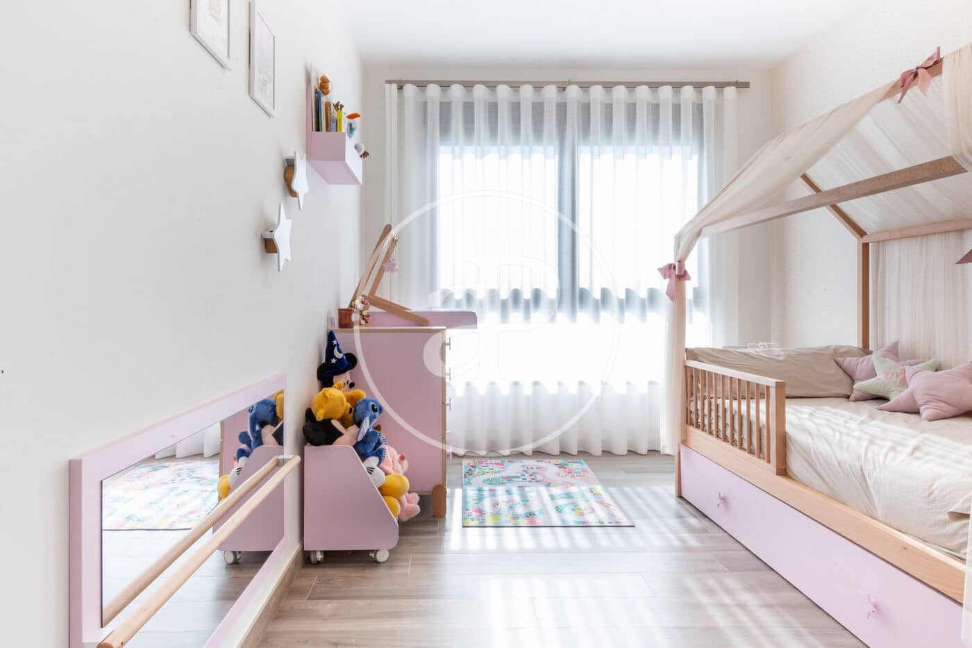 4 slaapkamer Villa te koop in San Antonio de Benageber met zwembad - € 1.499.000 (Ref: 9637694)