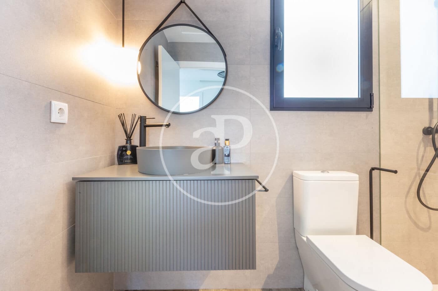 4 slaapkamer Villa te koop in San Antonio de Benageber met zwembad - € 1.499.000 (Ref: 9637694)