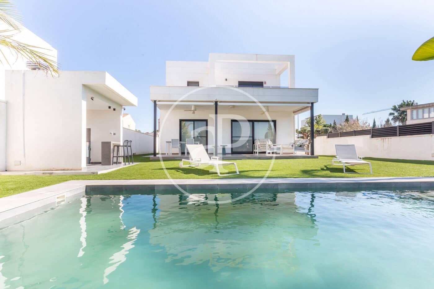 4 slaapkamer Villa te koop in San Antonio de Benageber met zwembad - € 1.499.000 (Ref: 9637694)