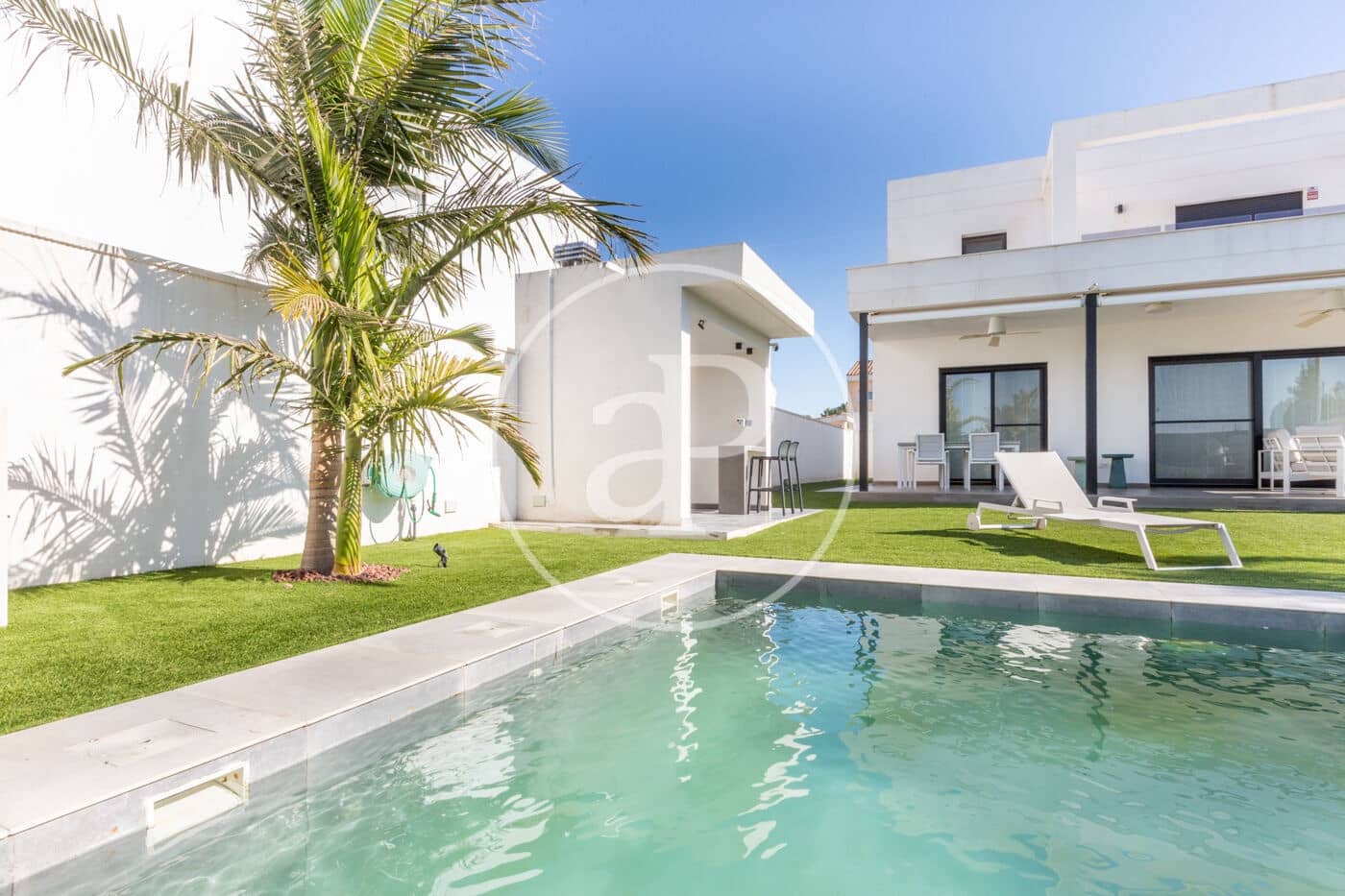 4 slaapkamer Villa te koop in San Antonio de Benageber met zwembad - € 1.499.000 (Ref: 9637694)