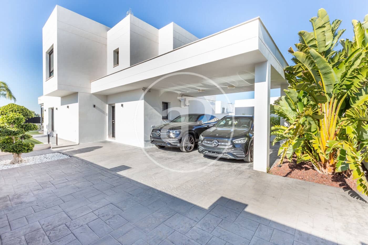 4 slaapkamer Villa te koop in San Antonio de Benageber met zwembad - € 1.499.000 (Ref: 9637694)