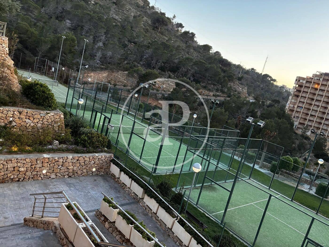 2 bedroom Apartment for sale in Benidorm with pool - € 395,000 (Ref: 9637695)