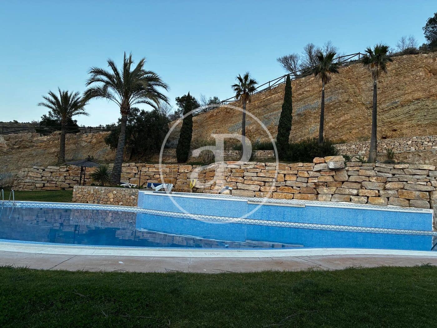 2 bedroom Apartment for sale in Benidorm with pool - € 395,000 (Ref: 9637695)