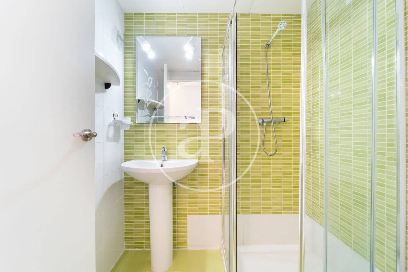 2 bedroom Apartment for sale in Benidorm with pool - € 395,000 (Ref: 9637695)