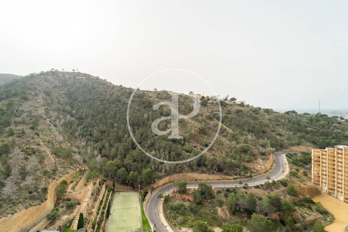 2 bedroom Apartment for sale in Benidorm with pool - € 395,000 (Ref: 9637695)