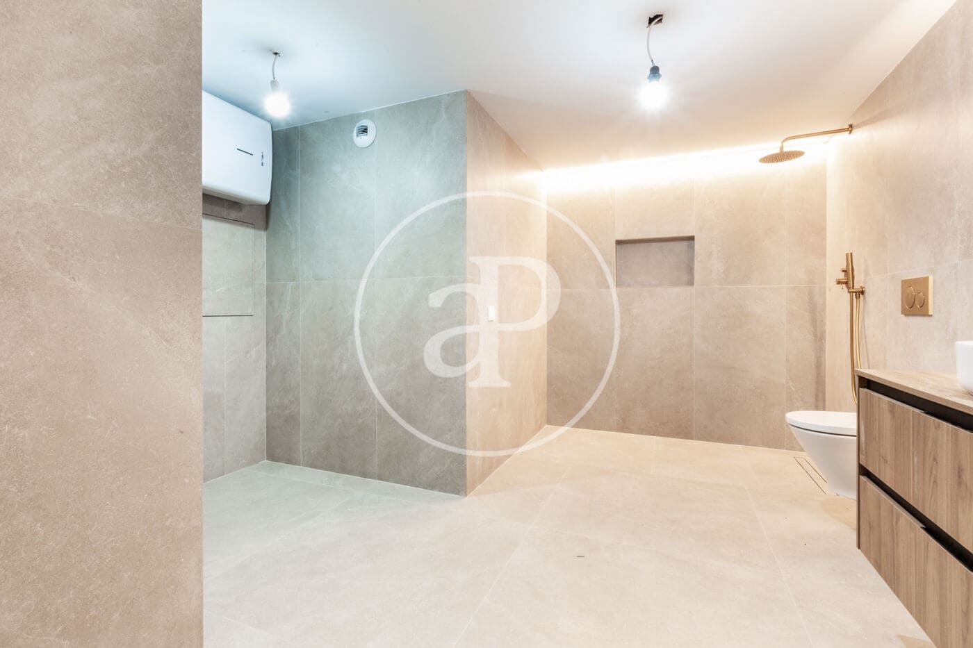 Apartamento de 1 habitación en València ciudad en venta - 255.500 € (Ref: 9645110)