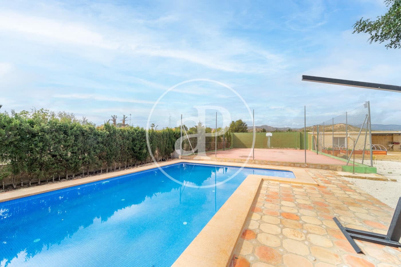 5 bedroom Villa for sale in Muchamiel / Mutxamel with pool - € 498,000 (Ref: 9645113)
